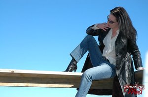 Smoking Mina are proud to present you with xxx pictures featuring Mina unveiling hot form