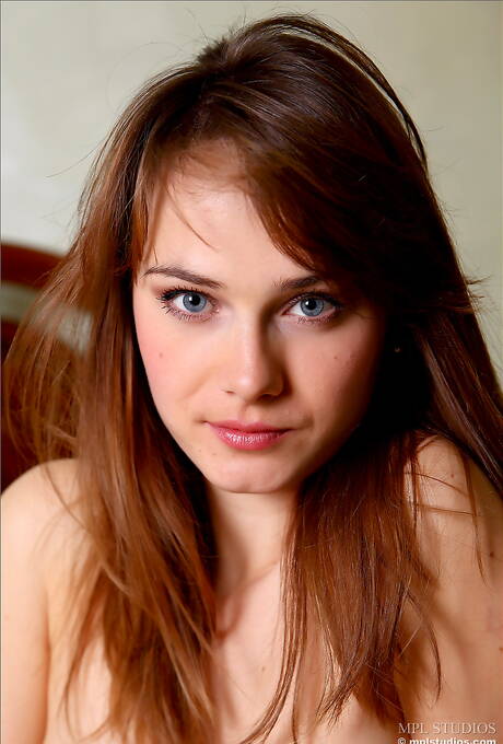 MPL Studios offers a xxx picture gallery with Maya demonstrating beautiful body