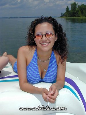 Cute Latina pleased to share with you a free gallery with Talia exhibit nice body