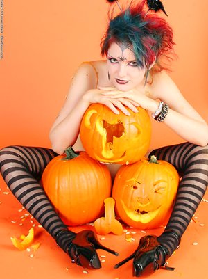 Gothic Sluts photo collection featuring Scar 13 xxx gallery 195045